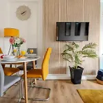 1 Bed Flat \
